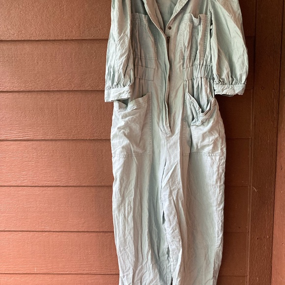 A eggshell jumpsuit - Picture 5 of 5